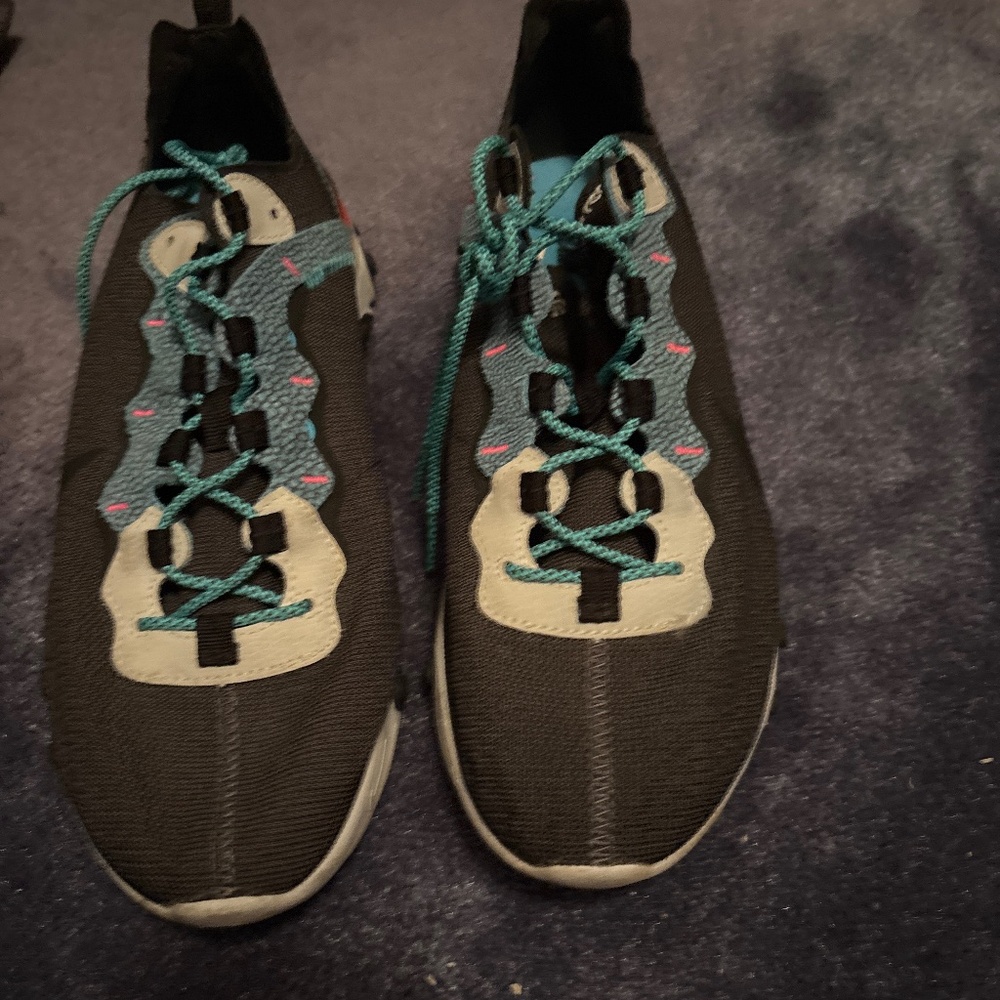 Nike React Element 55 SE